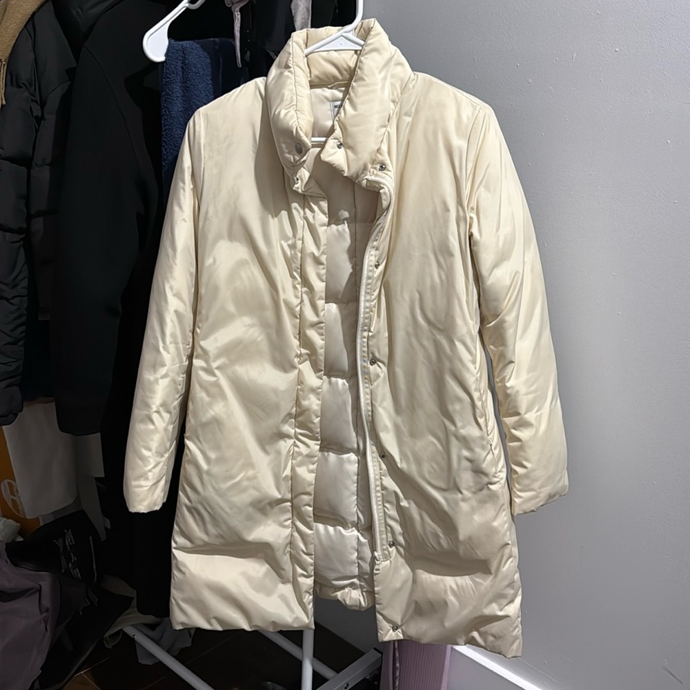 Uniqlo White Creme Puffer Jacket
